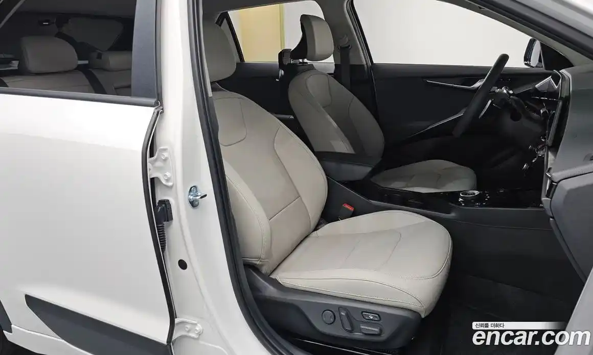 Kia Niro 2026 1.6 Автомат в Москве № 12684, фото 11