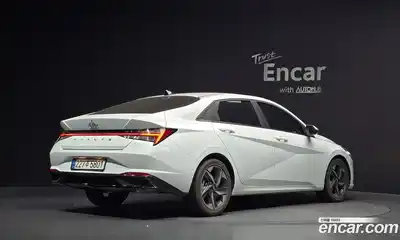 Hyundai Avante 2023 1.6 Автомат в Москве № 129266, миниатюра 12