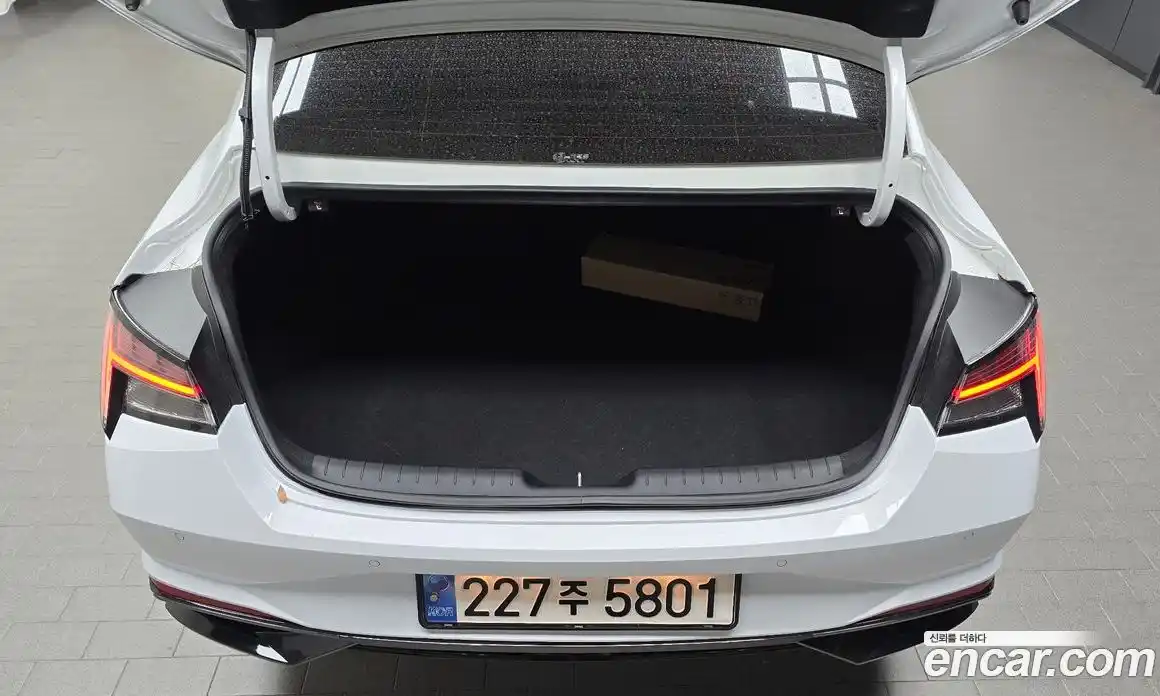 Hyundai Avante 2023 1.6 Автомат в Москве № 129266, фото 13