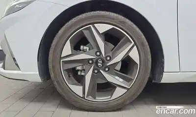 Hyundai Avante 2023 1.6 Автомат в Москве № 129266, миниатюра 2