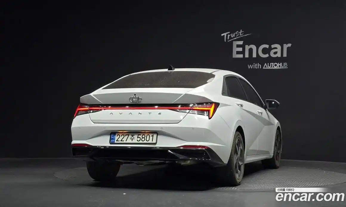 Hyundai Avante 2023 1.6 Автомат в Москве № 129266, фото 4