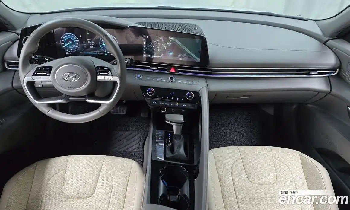 Hyundai Avante 2023 1.6 Автомат в Москве № 129266, фото 7