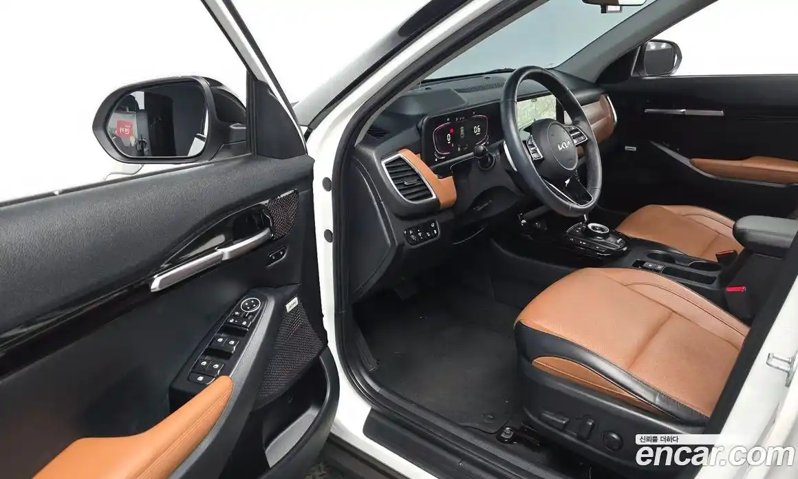 Kia Seltos 2023 1.6 Автомат в Москве № 131479, фото 12