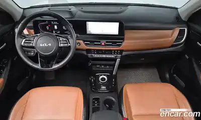 Kia Seltos 2023 1.6 Автомат в Москве № 131479, миниатюра 7