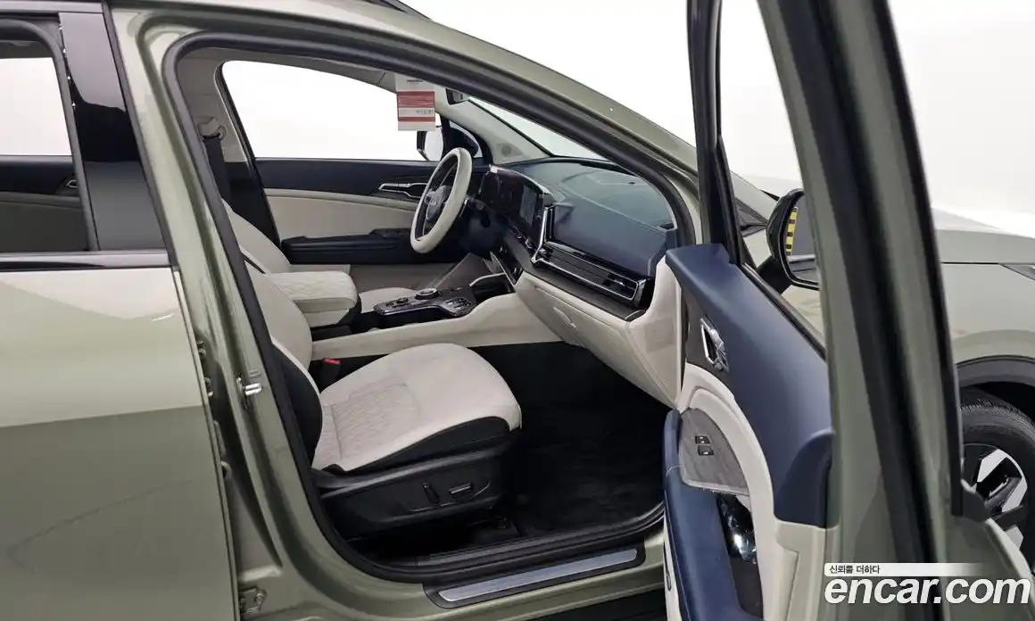 Kia Sportage 2023 1.6 Автомат в Москве № 132115, фото 10