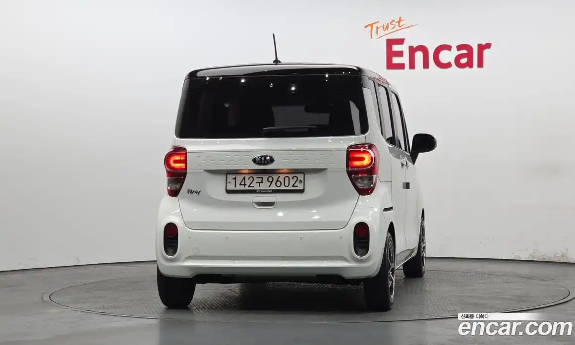 Kia Ray 2019 1.0 Автомат в Москве № 133407, фото 14