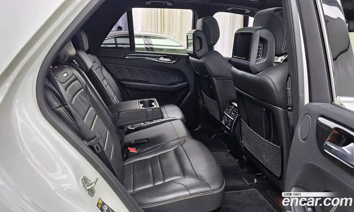 Mercedes-Benz GLE-Class 2016 5.5 Автомат в Москве № 138171, фото 19