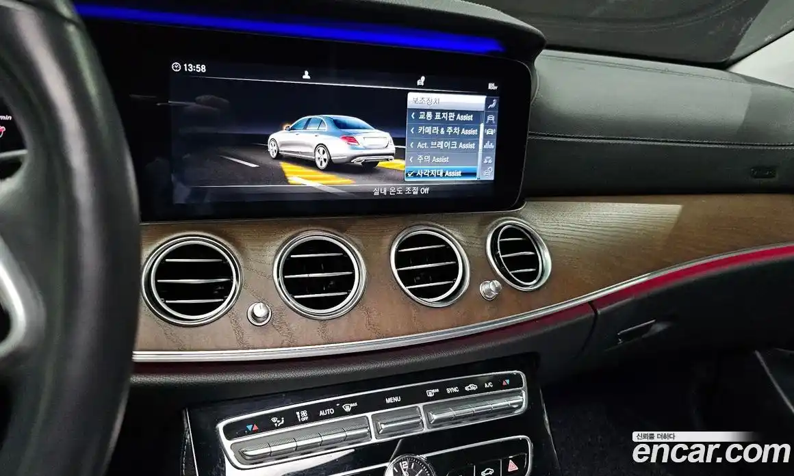 Mercedes-Benz E-Class 2019 2.0 Автомат в Москве № 138721, фото 14