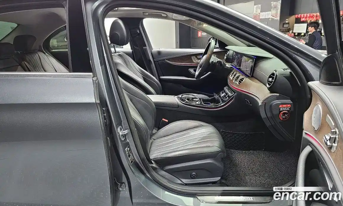 Mercedes-Benz E-Class 2019 2.0 Автомат в Москве № 138721, фото 6