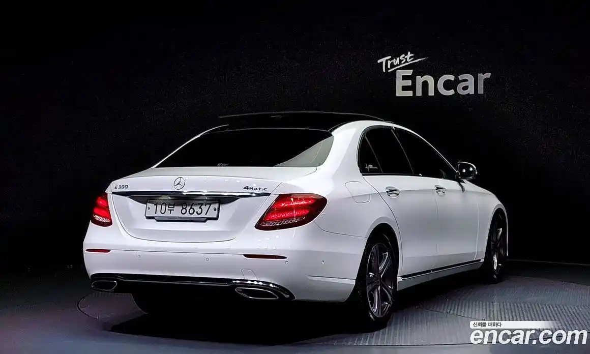 Mercedes-Benz E-Class 2019 2.0 Автомат в Москве № 139115, фото 8