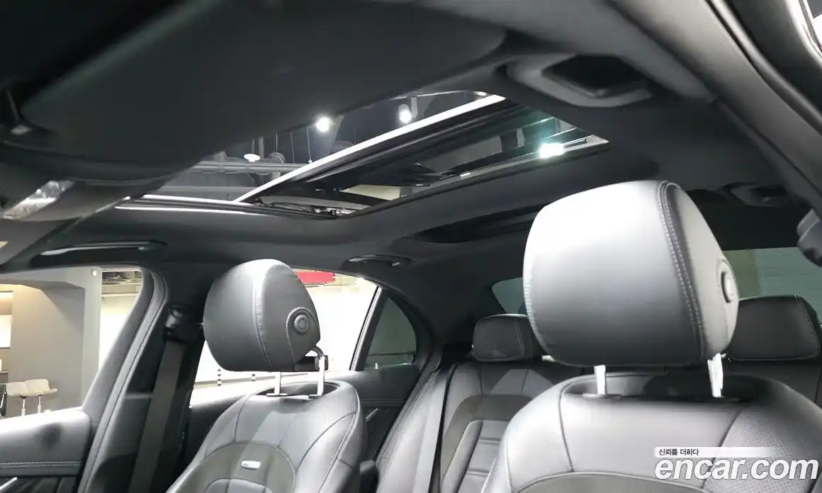 Mercedes-Benz E-Class 2021 3.0 Автомат в Москве № 142005, фото 20