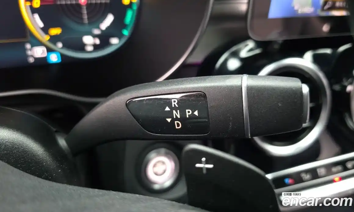 Mercedes-Benz GLC-Class 2021 2.0 Автомат в Москве № 143495, фото 1