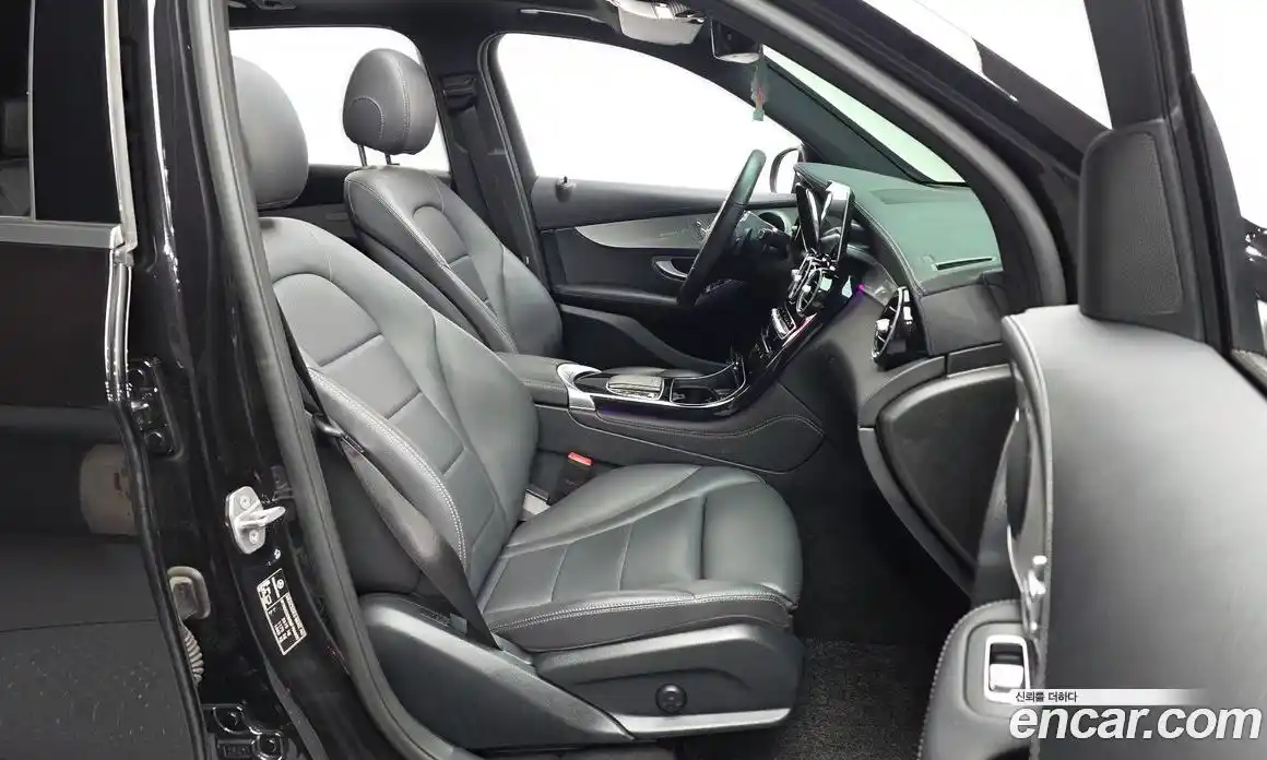 Mercedes-Benz GLC-Class 2021 2.0 Автомат в Москве № 143495, фото 13