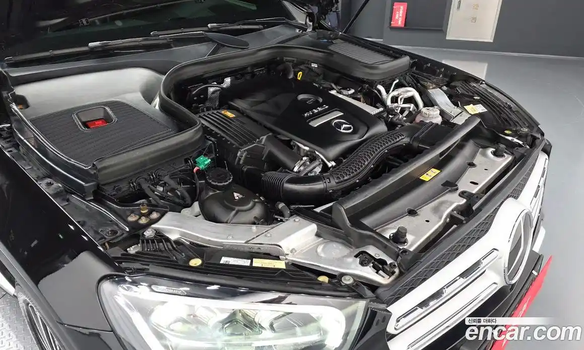 Mercedes-Benz GLC-Class 2021 2.0 Автомат в Москве № 143495, фото 2