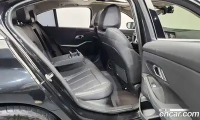 BMW 3-Series 2022 2.0 Автомат в Москве № 157048, миниатюра 10