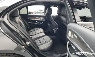 Mercedes-Benz E-Class 2021 3.0 Автомат в Москве № 161446, миниатюра 2