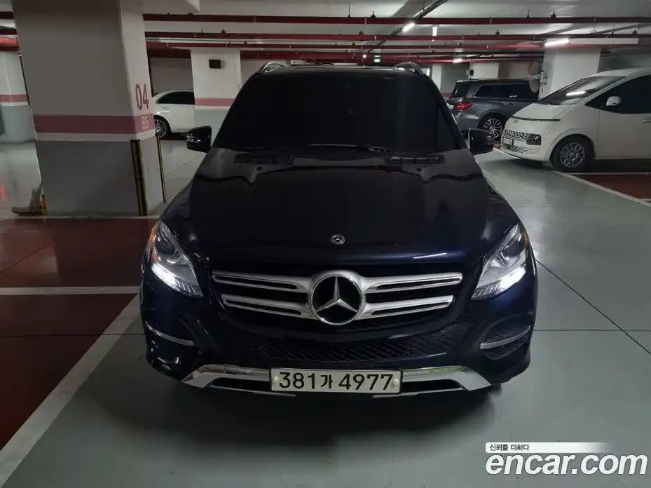 Mercedes-Benz GLE-Class 2018 3.5 Автомат в Москве № 161630, фото 3