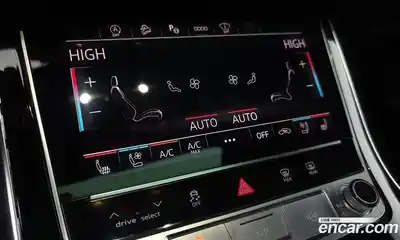 Audi RSQ8 2022 4.0 Автомат в Москве № 163096, миниатюра 2