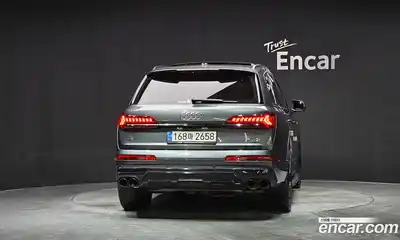 Audi Q7 2022 3.0 Автомат в Москве № 163123, миниатюра 4