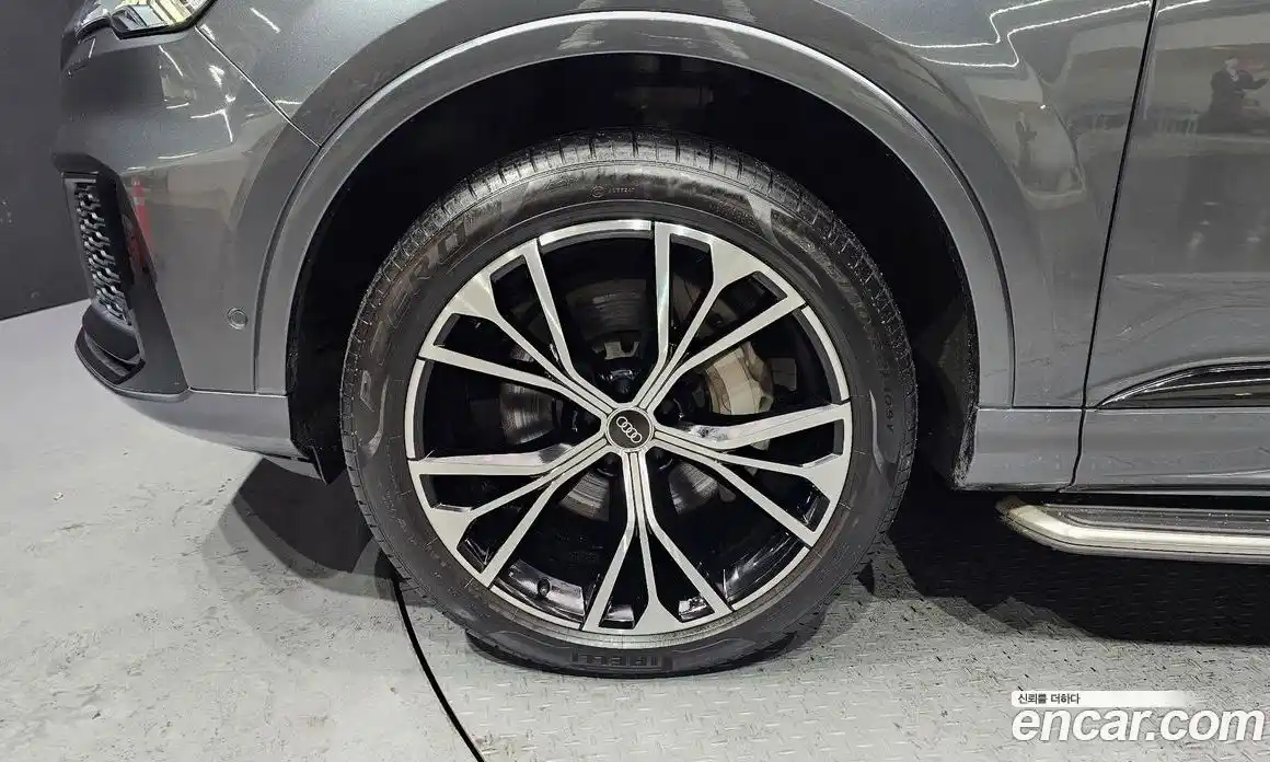 Audi Q7 2022 3.0 Автомат в Москве № 163123, фото 5