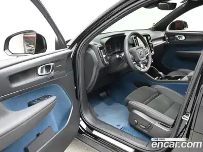Volvo XC40 2024 0.2 Автомат в Москве № 164294, миниатюра 11