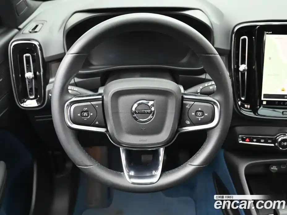 Volvo XC40 2024 0.2 Автомат в Москве № 164294, фото 13