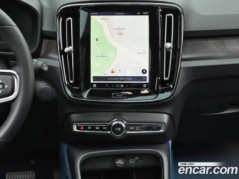 Volvo XC40 2024 0.2 Автомат в Москве № 164294, фото 14