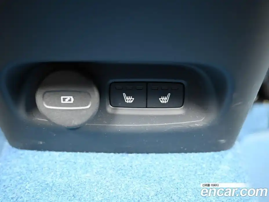 Volvo XC40 2024 0.2 Автомат в Москве № 164294, фото 16