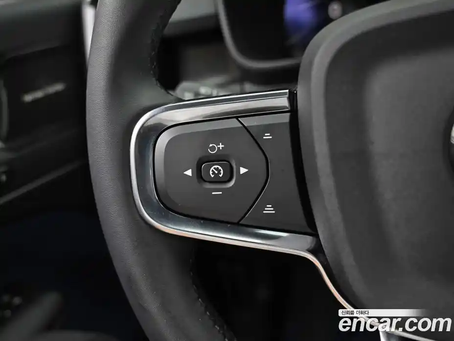 Volvo XC40 2024 0.2 Автомат в Москве № 164294, фото 18