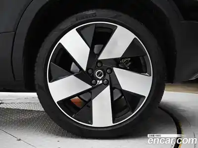 Volvo XC40 2024 0.2 Автомат в Москве № 164294, миниатюра 5