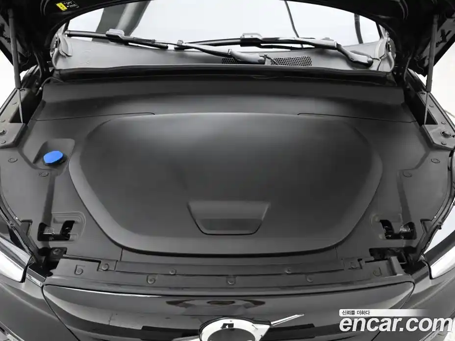 Volvo XC40 2024 0.2 Автомат в Москве № 164294, фото 6