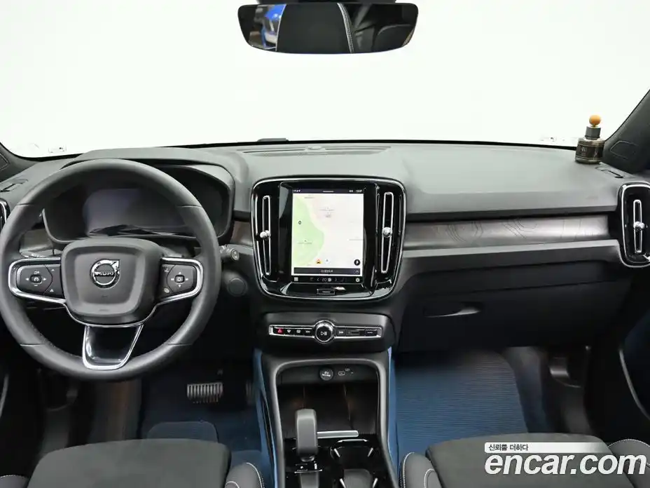 Volvo XC40 2024 0.2 Автомат в Москве № 164294, фото 7