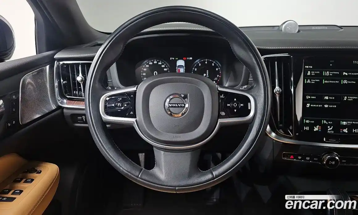 Volvo V60 2021 2.0 Автомат в Москве № 164314, фото 12