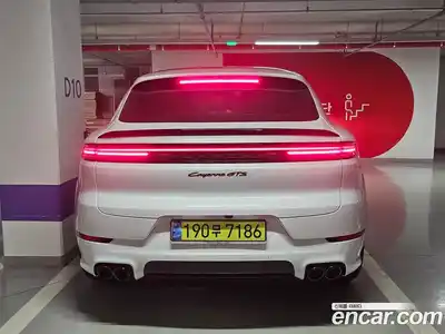 Porsche Cayenne 2025 4.0 Автомат в Москве № 164897, миниатюра 4