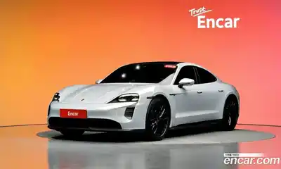 Porsche Taycan 2023 0.1 Автомат в Москве № 165280, миниатюра 3