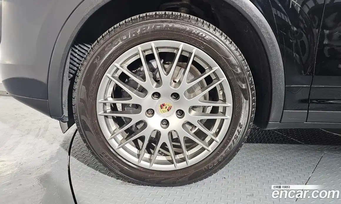 Porsche Cayenne 2016 3.0 Автомат в Москве № 165329, фото 13