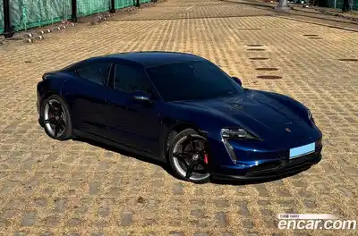 Porsche Taycan 2021 0.1 Автомат в Москве № 165885, миниатюра 4