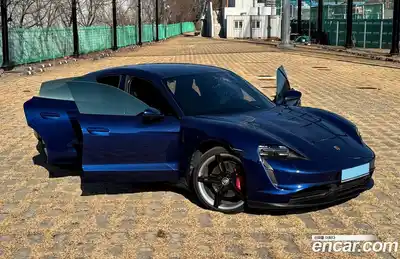 Porsche Taycan 2021 0.1 Автомат в Москве № 165885, миниатюра 5