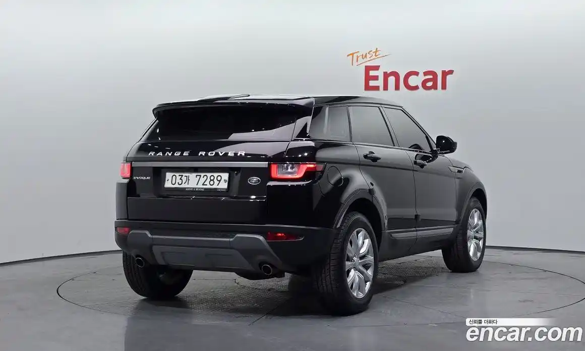 Land Rover Range-Rover Evoque 2017 2.0 Автомат в Москве № 166151, фото 18