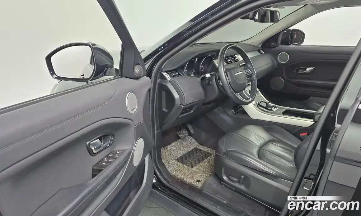 Land Rover Range-Rover Evoque 2017 2.0 Автомат в Москве № 166151, фото 19