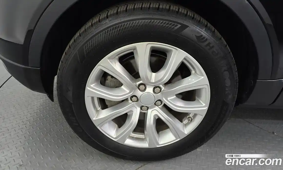 Land Rover Range-Rover Evoque 2017 2.0 Автомат в Москве № 166151, фото 5