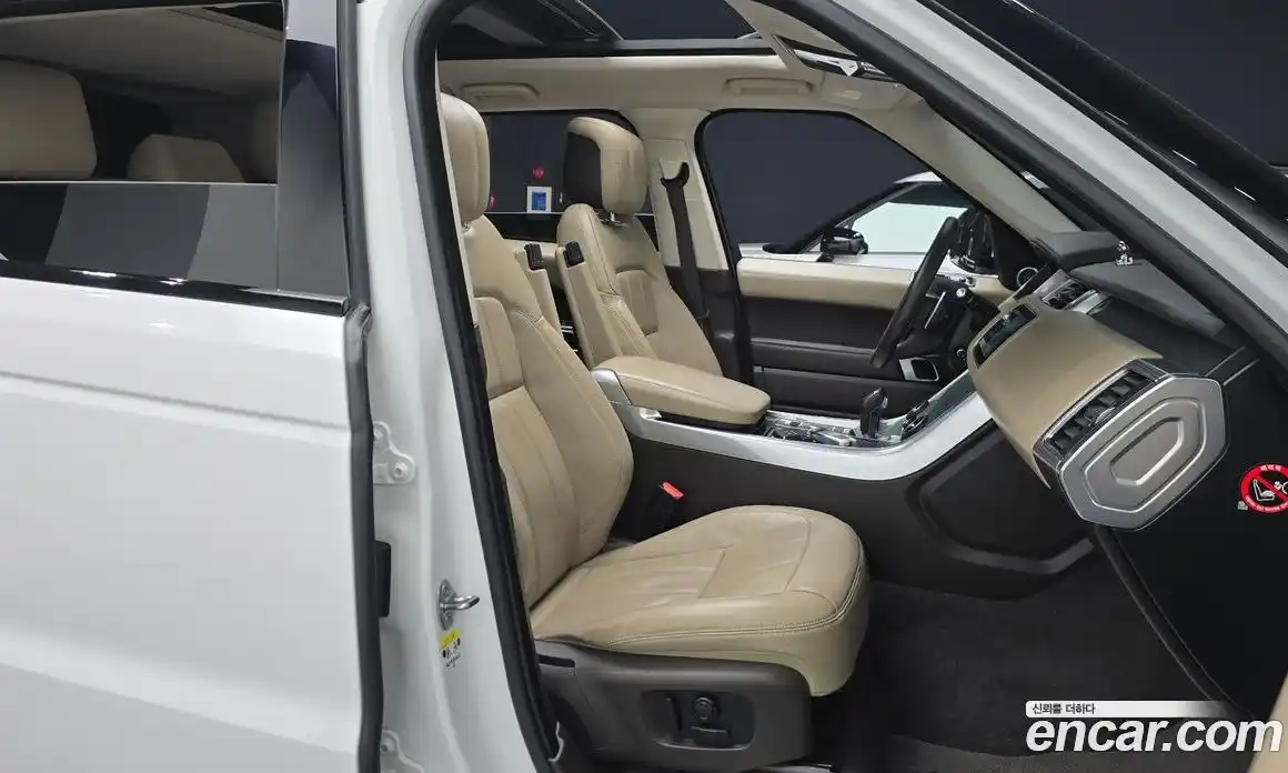 Land Rover Range-Rover Sport 2018 3.0 Автомат в Москве № 166264, фото 10