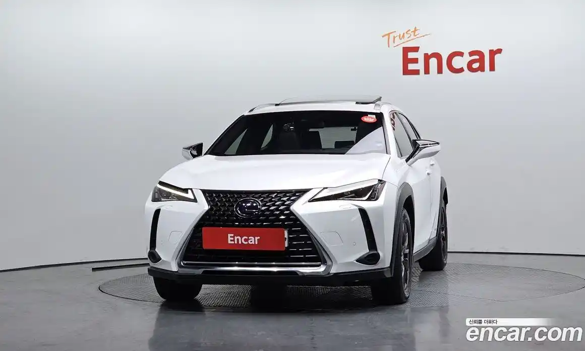 Lexus UX 2020 2.0 Автомат в Москве № 168006, фото 7