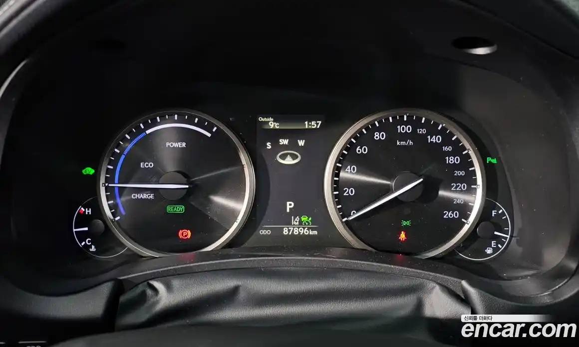 Lexus NX 2019 2.5 Автомат в Москве № 168183, фото 3