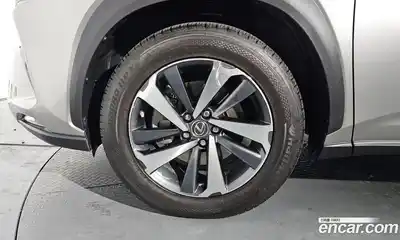 Lexus NX 2019 2.5 Автомат в Москве № 168183, миниатюра 10
