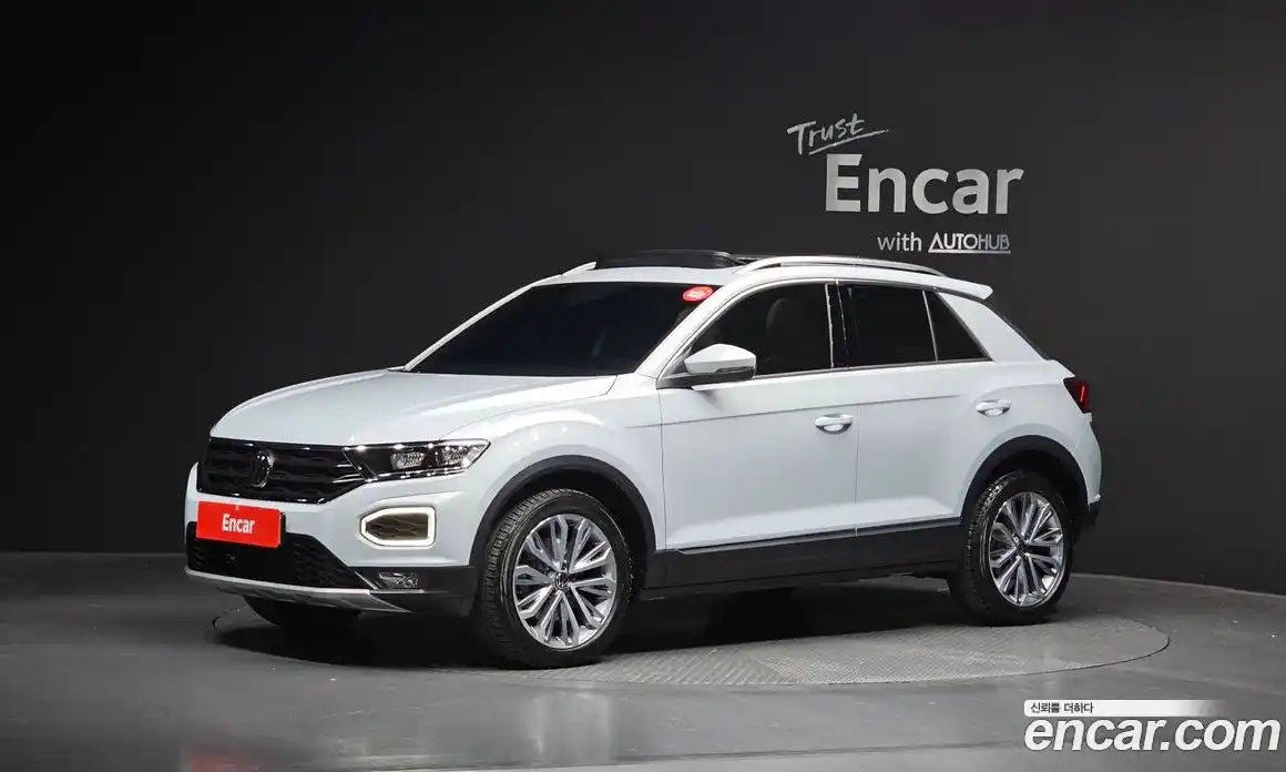 Volkswagen T-Roc 2021 2.0 Автомат в Москве № 168392, фото 16