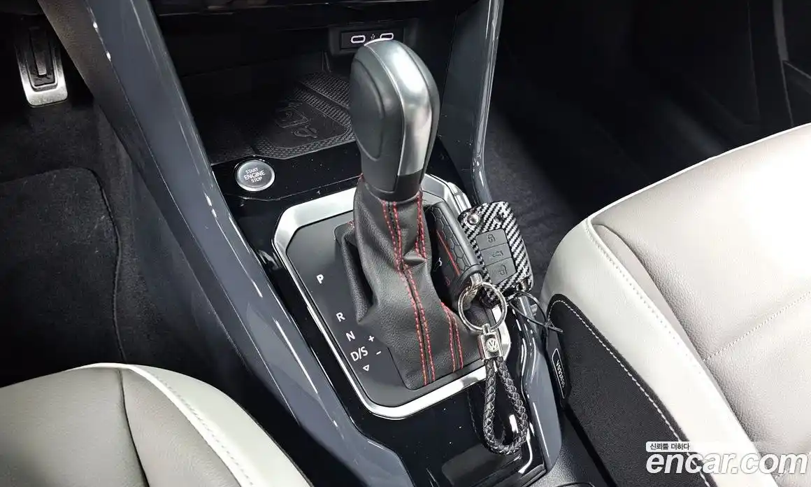 Volkswagen T-Roc 2021 2.0 Автомат в Москве № 168392, фото 20