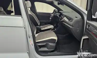 Volkswagen T-Roc 2021 2.0 Автомат в Москве № 168392, миниатюра 2