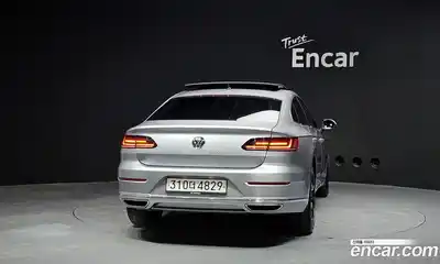 Volkswagen Arteon 2019 2.0 Автомат в Москве № 168918, миниатюра 4