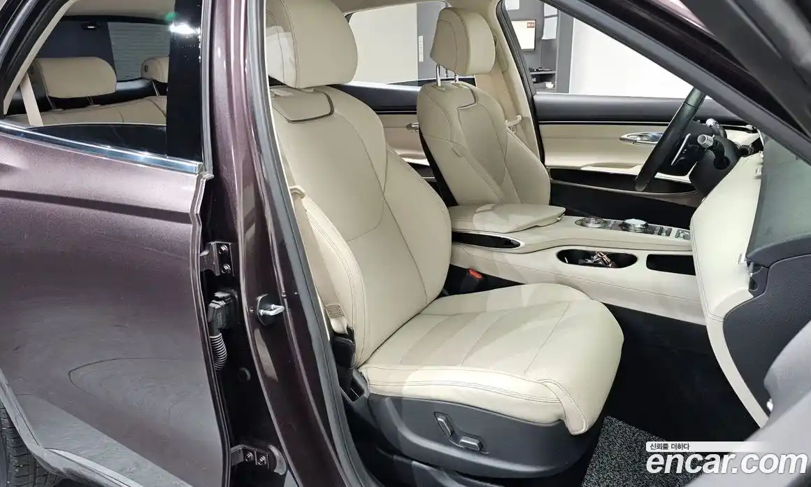 Genesis GV70 2022 2.5 Автомат в Москве № 16898, фото 6